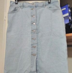 Button front levis skirt